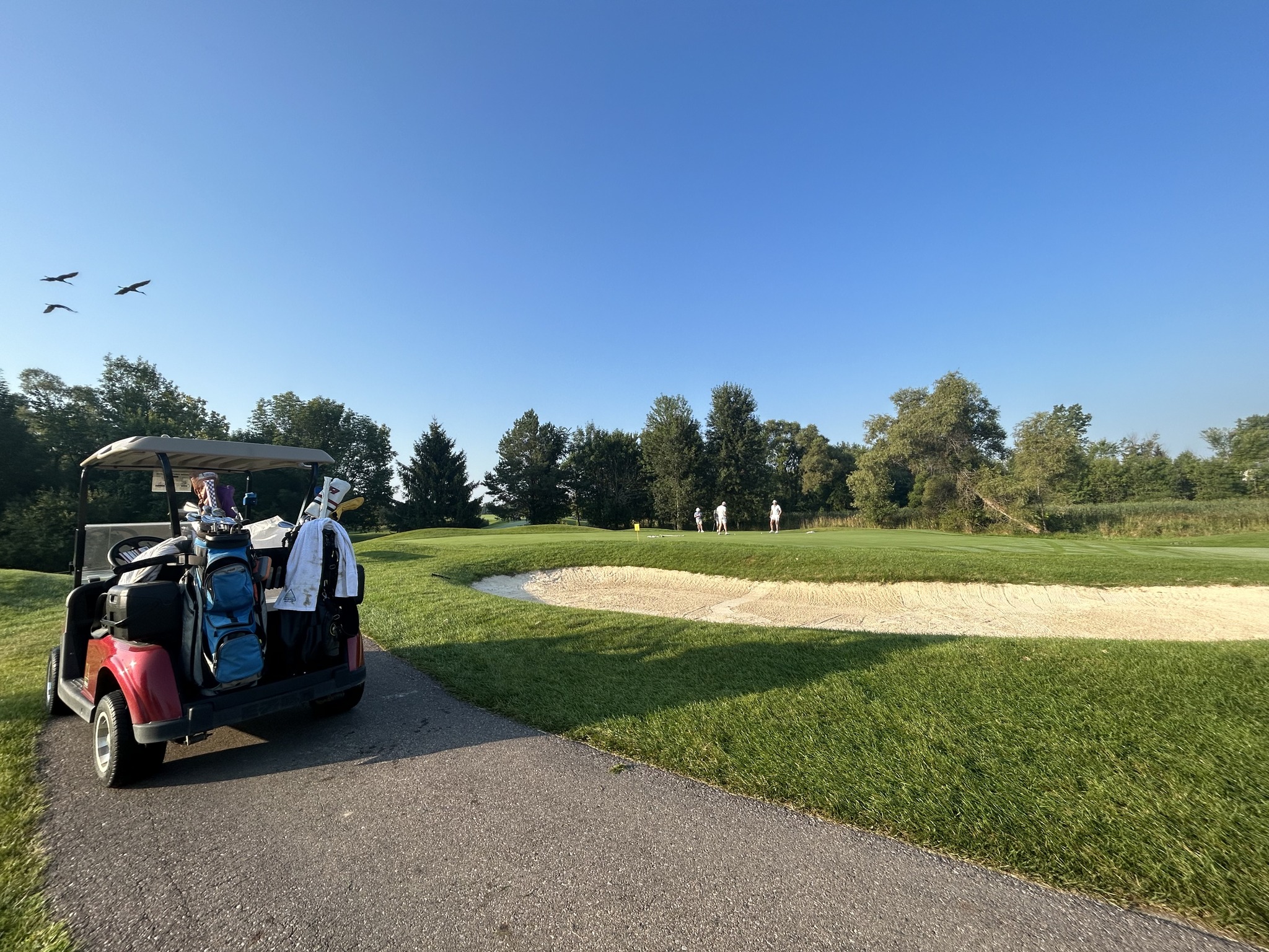 Golfers enjoying Sugarbush Golf Club